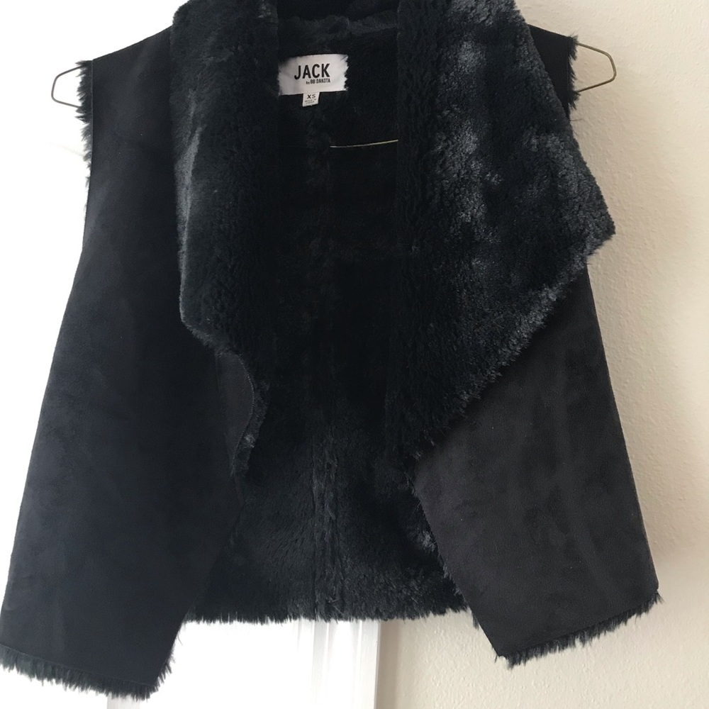 Fur vest